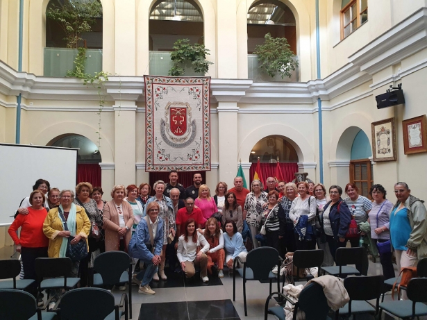 (AYUNTAMIENTO GUADIX) (AYUNTAMIENTO GUADIX)