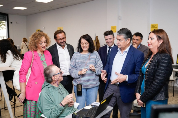 Inauguración del Punto Vuela (JUNTA)