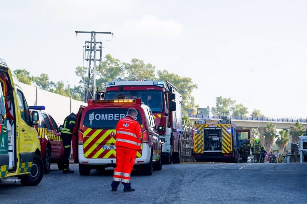 Efectivos de bomberos en imagen de archivo (EDUARDO BRIONES / EUROPA PRESS) Efectivos de bomberos en imagen de archivo (EDUARDO BRIONES / EUROPA PRESS)