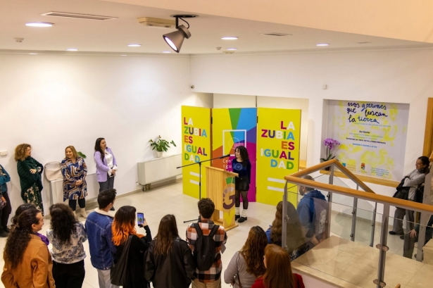 Inauguración de la exposición (AYTO. LA ZUBIA)