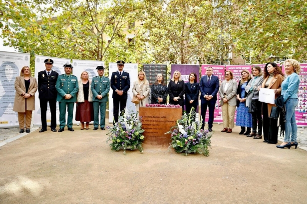 Acto institucional del 25N (AYTO. GRANADA)