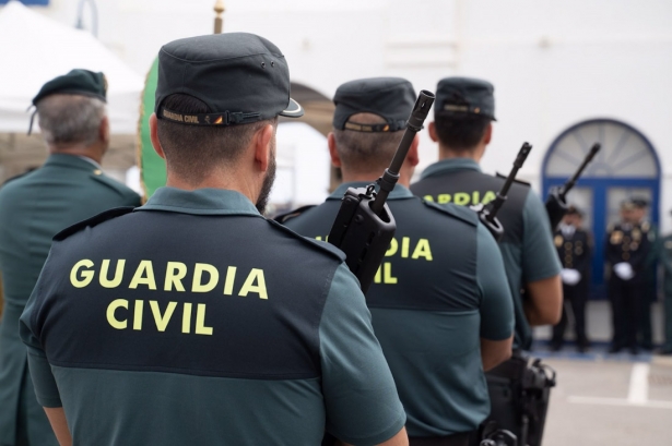 Agentes de la Guardia Civil en imagen de archivo (AYUNTAMIENTO DE BENALMÁDENA)