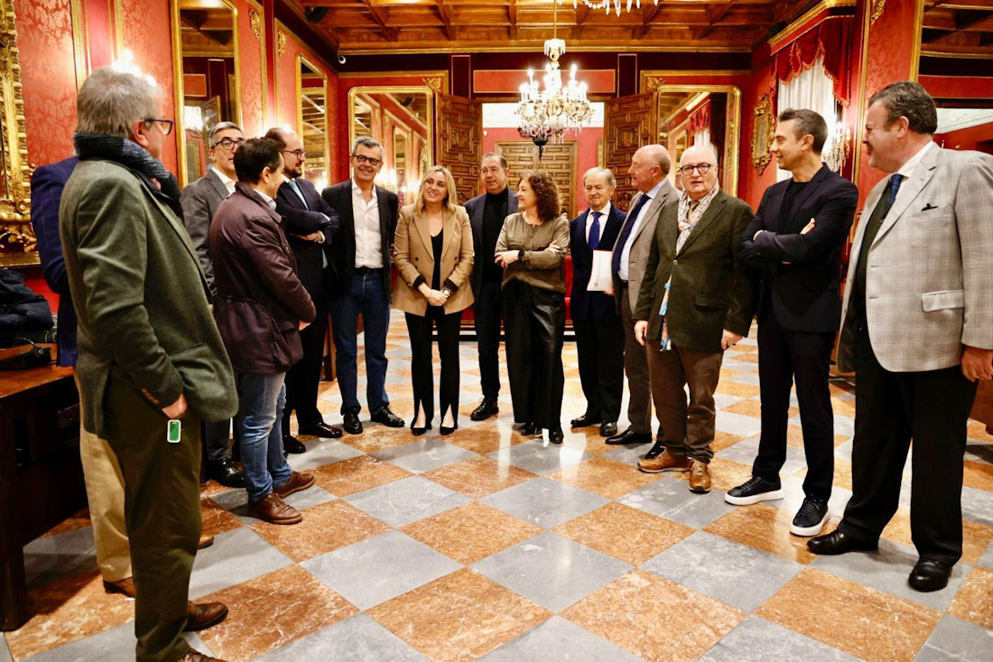 Imagen de la reunión (AYTO. GRANADA)