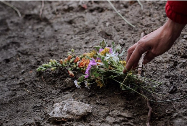 Entregan a su familia los restos de Eloísa Martín, primera mujer identificada en el Barranco de Víznar (FRANCISCO DE ASÍS CARRIÓN JIMÉNEZ) Entregan a su familia los restos de Eloísa Martín, primera mujer identificada en el Barranco de Víznar (FRANCISCO DE ASÍS CARRIÓN JIMÉNEZ)