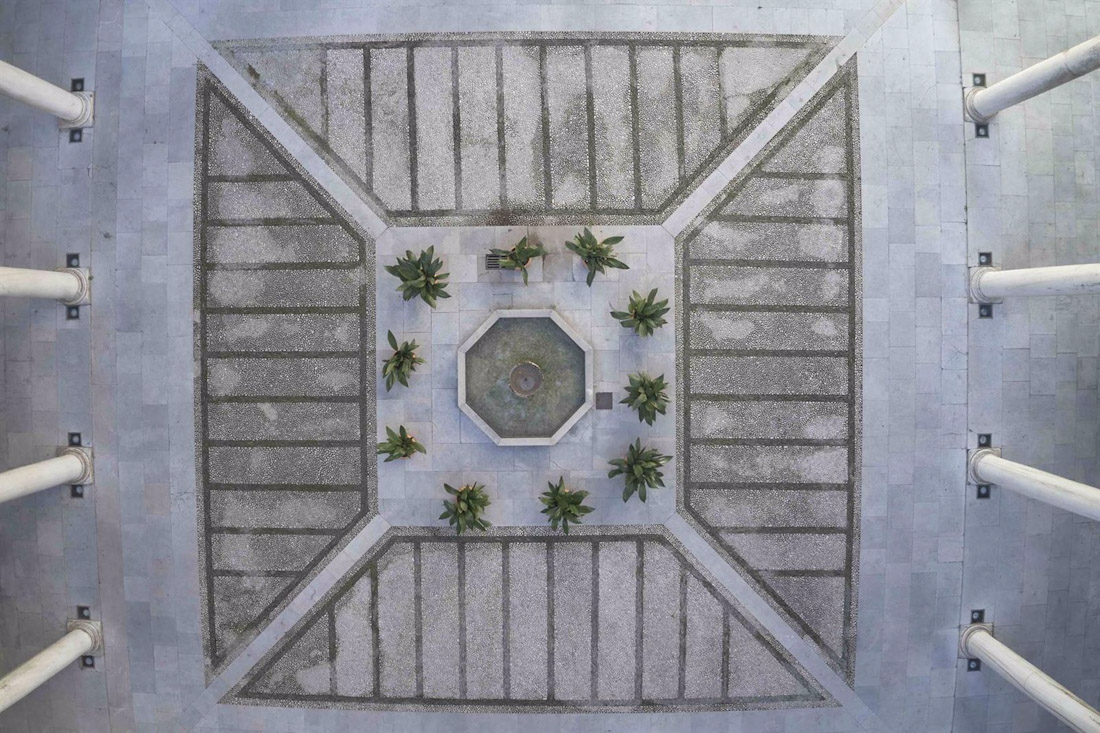 Patio de los Mármoles del Hospital Real (UGR)