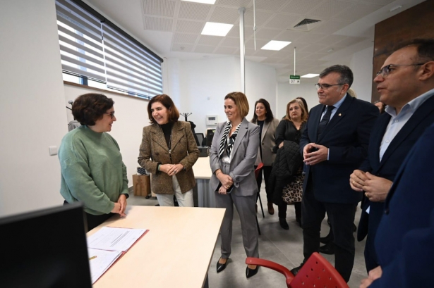 Visita a las oficinas del SAE de Almuñécar (JUNTA) Visita a las oficinas del SAE de Almuñécar (JUNTA)