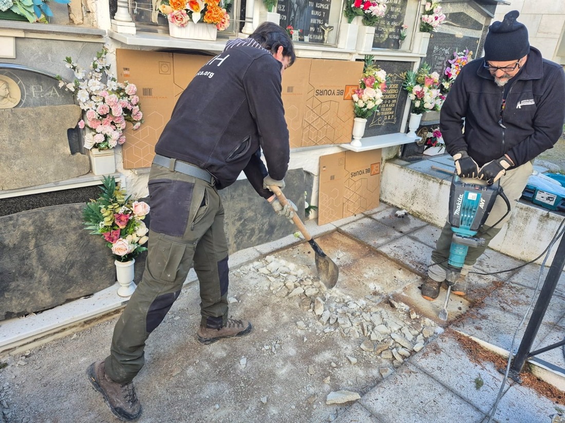 Comienza la búsqueda de víctimas del franquismo en fosas comunes en el cementerio de Agrón (ARMH)