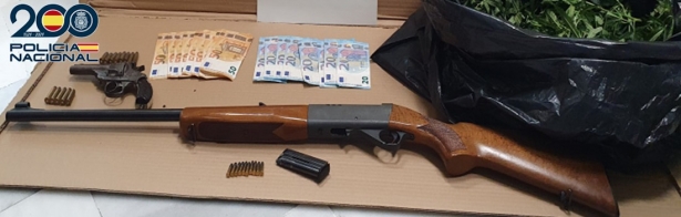 Material incautado (POLICÍA NACIONAL) Material incautado (POLICÍA NACIONAL)