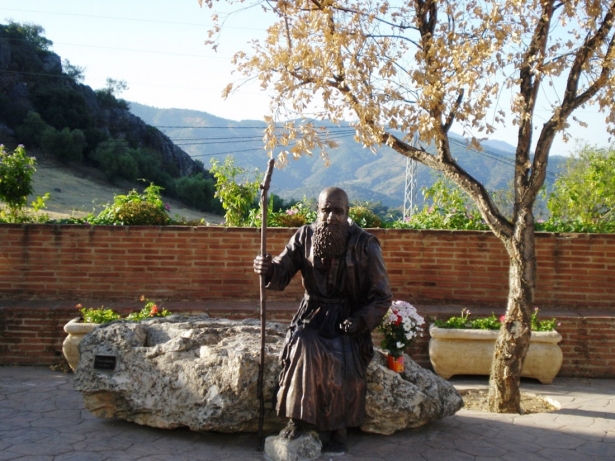 Imagen de archivo de la estatua de Fray Leopoldo en Alpandeire (EUROPA PRESS/DIPUTACIÓN DE MÁLAGA)