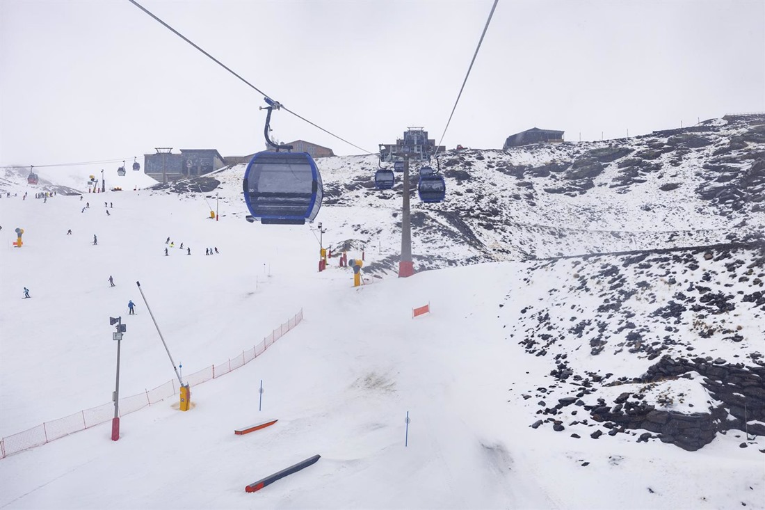 Estación de esquí de Sierra Nevada en imagen de archivo (ÁLEX CÁMARA / EUROPA PRESS)
