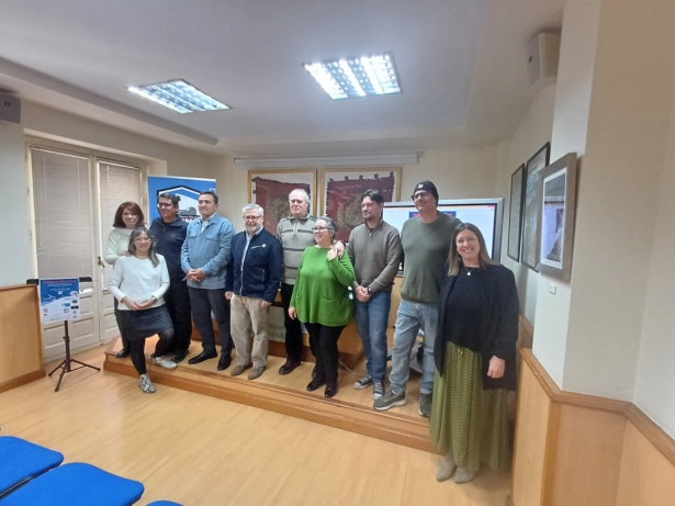 Presentación del Refúgiate Cover Fest (SOCIEDAD SIERRA NEVADA)