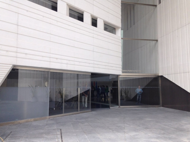 Entrada al Centro Federico García Lorca de Granada. (EUROPA PRESS/ARCHIVO) Entrada al Centro Federico García Lorca de Granada. (EUROPA PRESS/ARCHIVO)