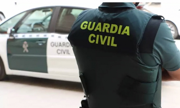Un agente de la Guardia Civil de espaldas en imagen de archivo (GUARDIA CIVIL)