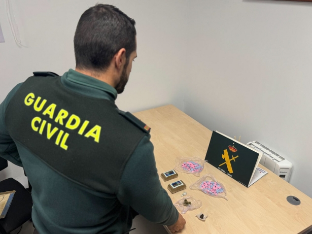 (GUARDIA CIVIL)
