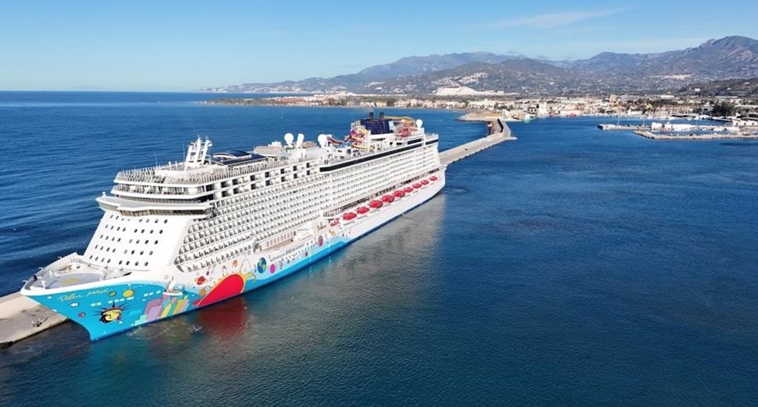 El crucero Norwegian Breakaway. (PUERTO DE MOTRIL)