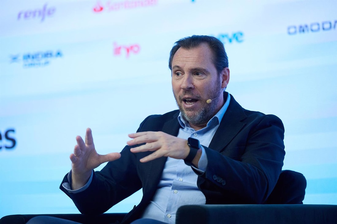 El ministro de Transportes y Movilidad Sostenible, Óscar Puente, este pasado jueves (JESUS HELLÍN / EUROPA PRESS)