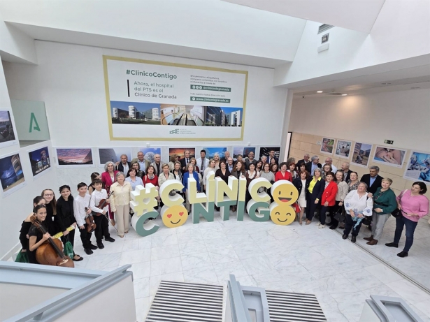 El Clínico San Cecilio de Granada rinde homenaje a los 157 profesionales jubilados en 2024 (JUNTA DE ANDALUCÍA)