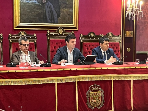 (AYTO. GRANADA) (AYTO. GRANADA)