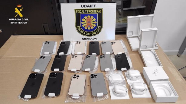 Teléfonos móviles recuperados por la Guardia Civil (GUARDIA CIVIL)