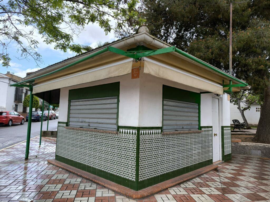 Kiosco de Ael Chaparral (ALBOLOTE INFORMACIÓN)