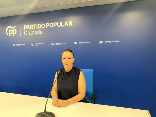 La portavoz del PP de Granada, Lourdes Ramírez (PP)