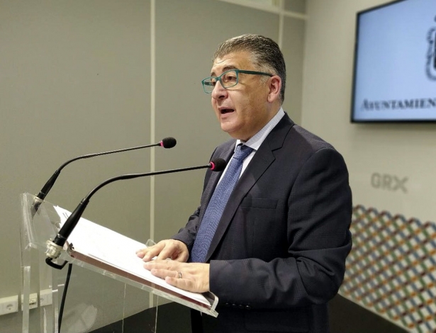 El Defensor de la Ciudadanía de Granada, Manuel Martín, en imagen de archivo El Defensor de la Ciudadanía de Granada, Manuel Martín, en imagen de archivo