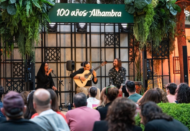 Concierto inaugural de los flamencos Saul Quirós, Antonio Cortés y Juan Carmona Concierto inaugural de los flamencos Saul Quirós, Antonio Cortés y Juan Carmona