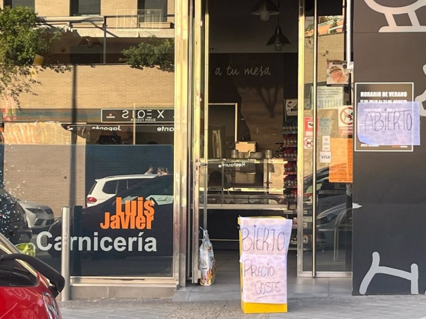 La carnicería tuvo el género a precio de coste para que no se echara a perder por falta de refrigeración (EUROPA PRESS) La carnicería tuvo el género a precio de coste para que no se echara a perder por falta de refrigeración (EUROPA PRESS)