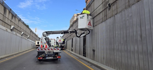 El Ayuntamiento ahorrará el 85% de energía y 36.542 euros anuales con la reconversión a tecnología LED (AYUNTAMIENTO DE GRANADA)