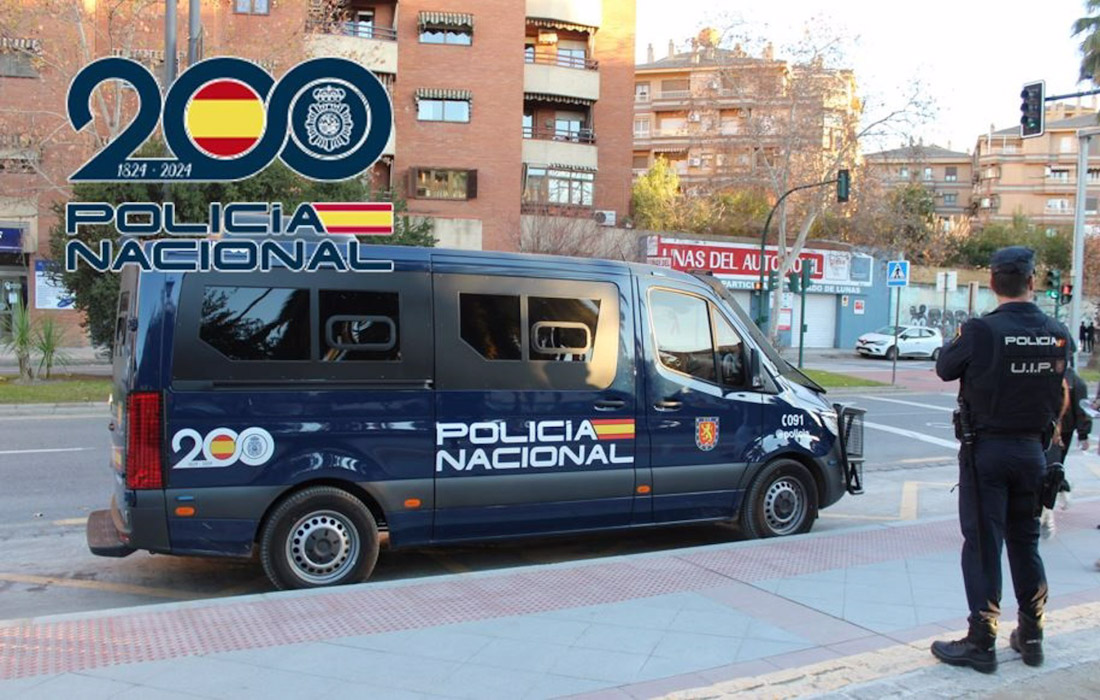 Furgón de la Policía Nacional (POLICÍA NACIONAL)