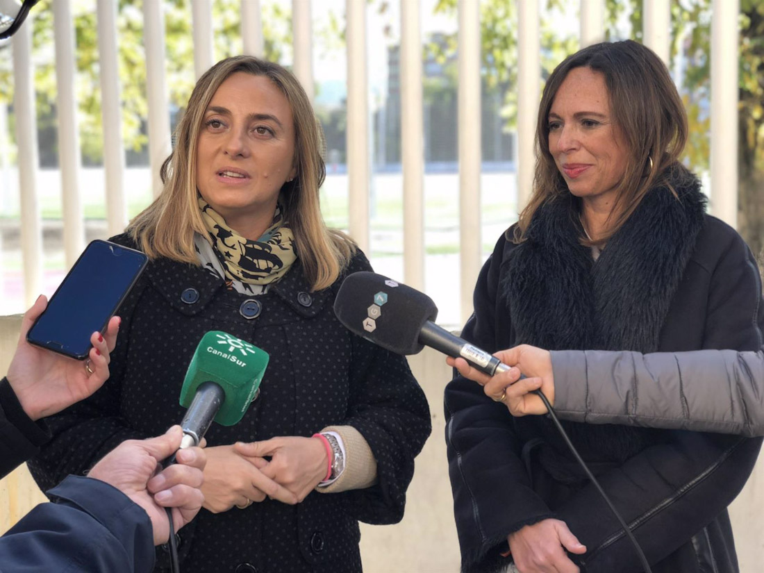 La alcaldesa de Granada, Marifrán Carazo, y la consejera de Fomento, Rocío Díaz, en imagen de archivo (PP)