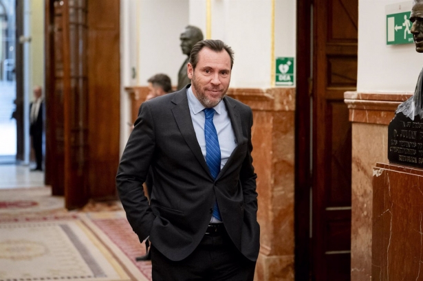 El ministro de Transportes y Movilidad Sostenible, Óscar Puente, a principios de mayo en el Congreso (A. PÉREZ MECA - EUROPA PRESS) El ministro de Transportes y Movilidad Sostenible, Óscar Puente, a principios de mayo en el Congreso (A. PÉREZ MECA - EUROPA PRESS)