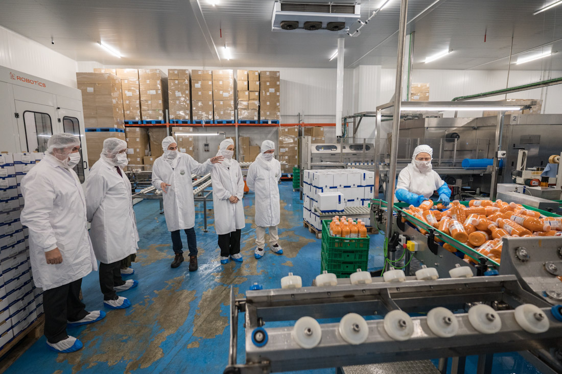 Visita de la Junta a las instalaciones del Grupo Caña Nature, S.L. (JUNTA)