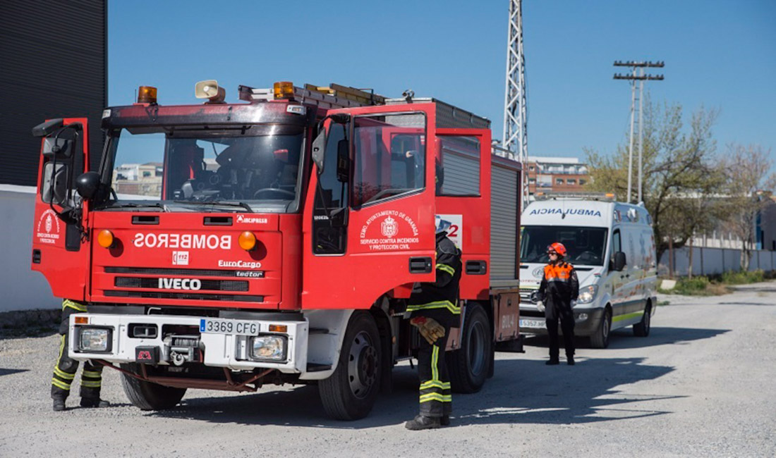 Efectivos de Bomberos durante una actuación. Foto de archivo (112/ARCHIVO)