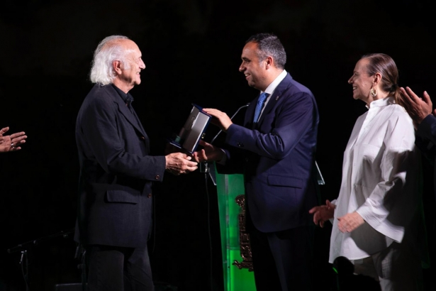 Entrega del Pozo de Plata (ANTONIO L. JUÁREZ)