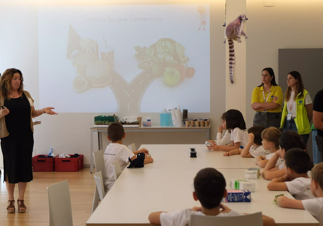 Imagen de una actividad del programa `Verano con ciencia` (PARQUE DE LAS CIENCIAS)