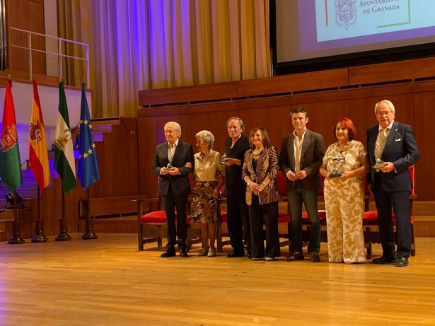 Convivencia de mayores (AYTO. GRANADA) Convivencia de mayores (AYTO. GRANADA)