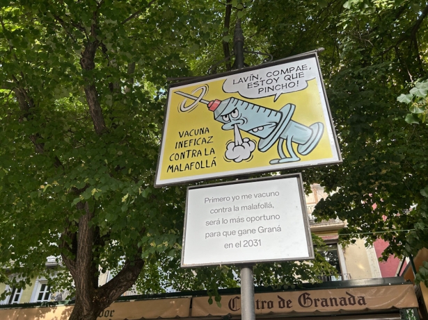 Una de las carocas expuestas en la Plaza Bibrrambla (ANTONIO L. JUÁREZ)