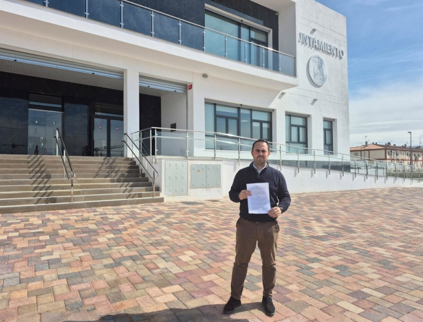 El alcalde de Pulianas, José Antonio Carranza, en imagen de archivo a las puertas del Ayuntamiento (AYUNTAMIENTO DE PULIANAS) El alcalde de Pulianas, José Antonio Carranza, en imagen de archivo a las puertas del Ayuntamiento (AYUNTAMIENTO DE PULIANAS)