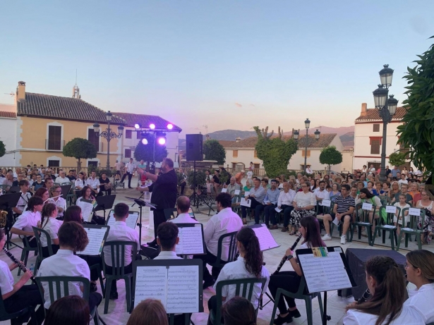 (AYTO. OTURA) (AYTO. OTURA)