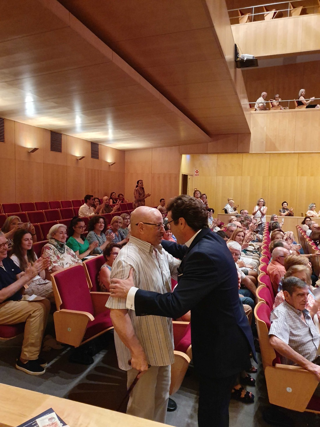 Entrega del premio (AYTO. GUADIX)