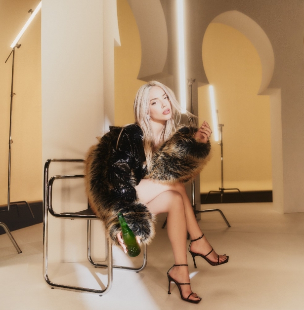 Ana Mena (CERVEZAS ALHAMBRA) Ana Mena (CERVEZAS ALHAMBRA)