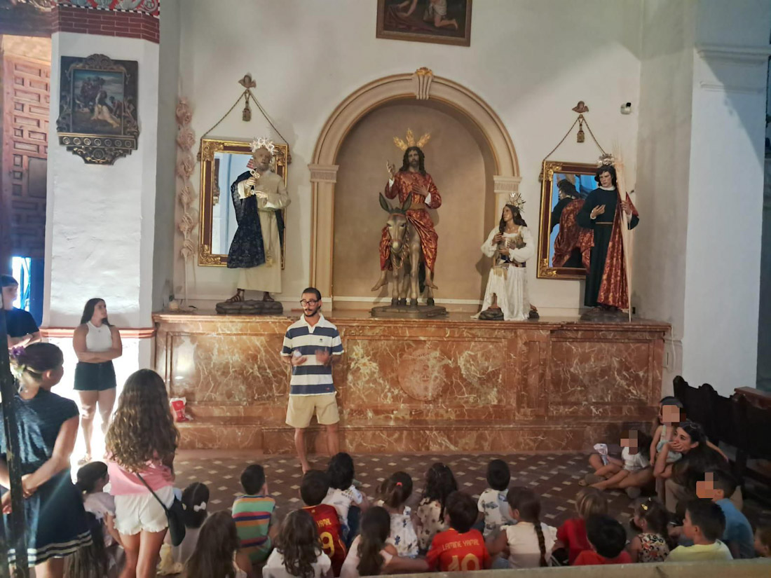 Sesión de “Los cuentos voladores del verano” (AYTO. GUADIX)