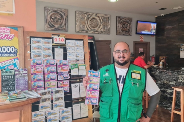 Emilio Fernández, vendedor de la ONCE que ha dado el premio en la provincia de Granada (ONCE GRANADA)
