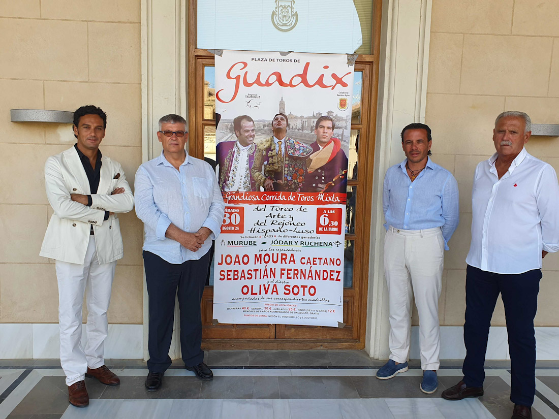 Presentación de la corrida de toros (AYTO. GUADIX)