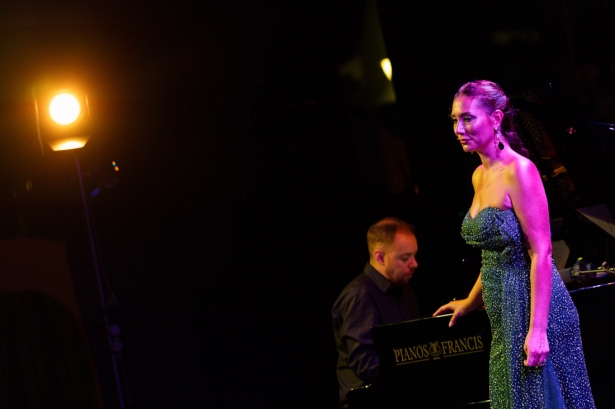 Marina Heredia durante la actuación (APDI)