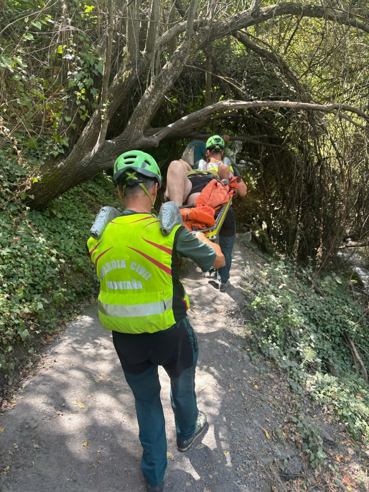 Rescate de la Guardia Civil en la provincia de Granada el pasado agosto (GUARDIA CIVIL)