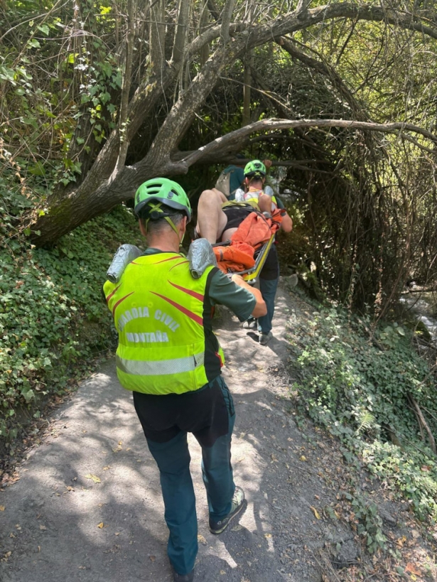 Rescate de la Guardia Civil en la provincia de Granada el pasado agosto (GUARDIA CIVIL)