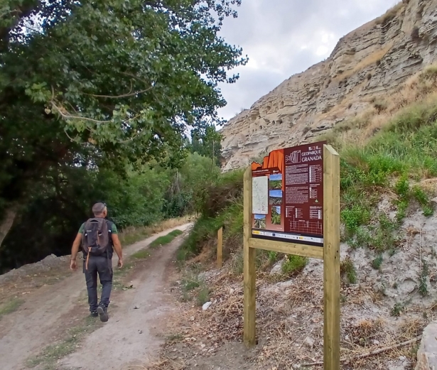 Inicio del sendero (REVIERTE)