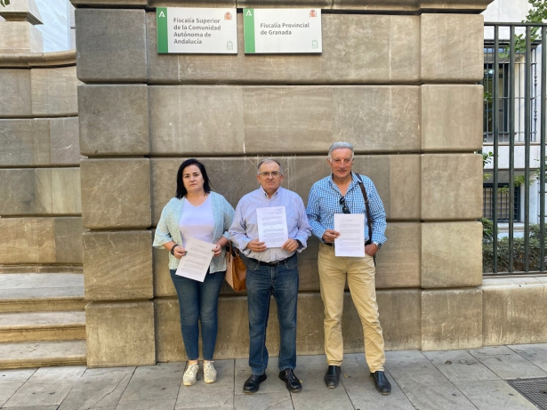 Presentación de la denuncia ante la Fiscalía (PP) Presentación de la denuncia ante la Fiscalía (PP)
